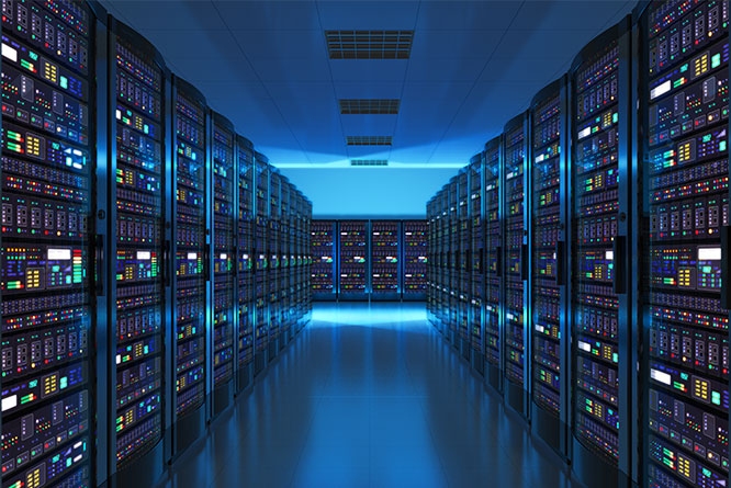 Imagem de um datacenter com vários computadores